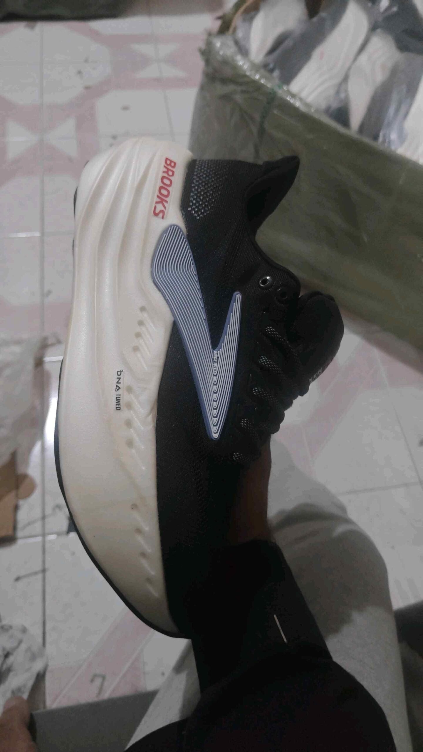 Brooks Glycerin max black White