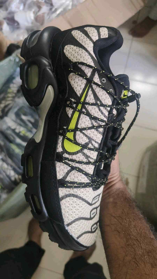 Nikee Airmax Plus Utility Tan Volt