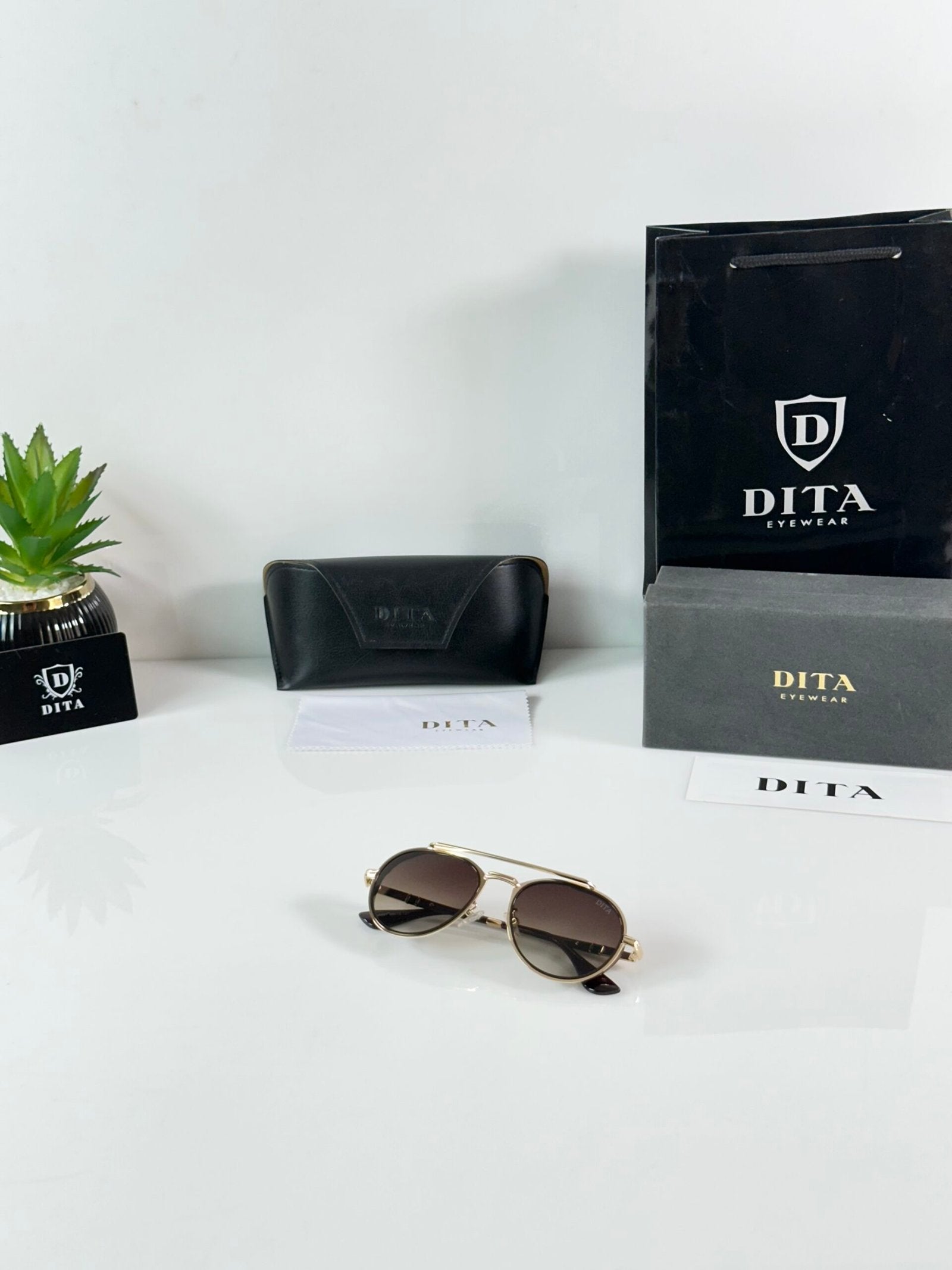 Dita 327 Gold Brown