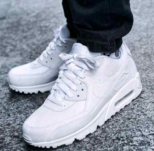 nikee airmax 90 essential triple white