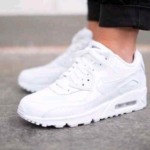 nikee airmax 90 essential triple white