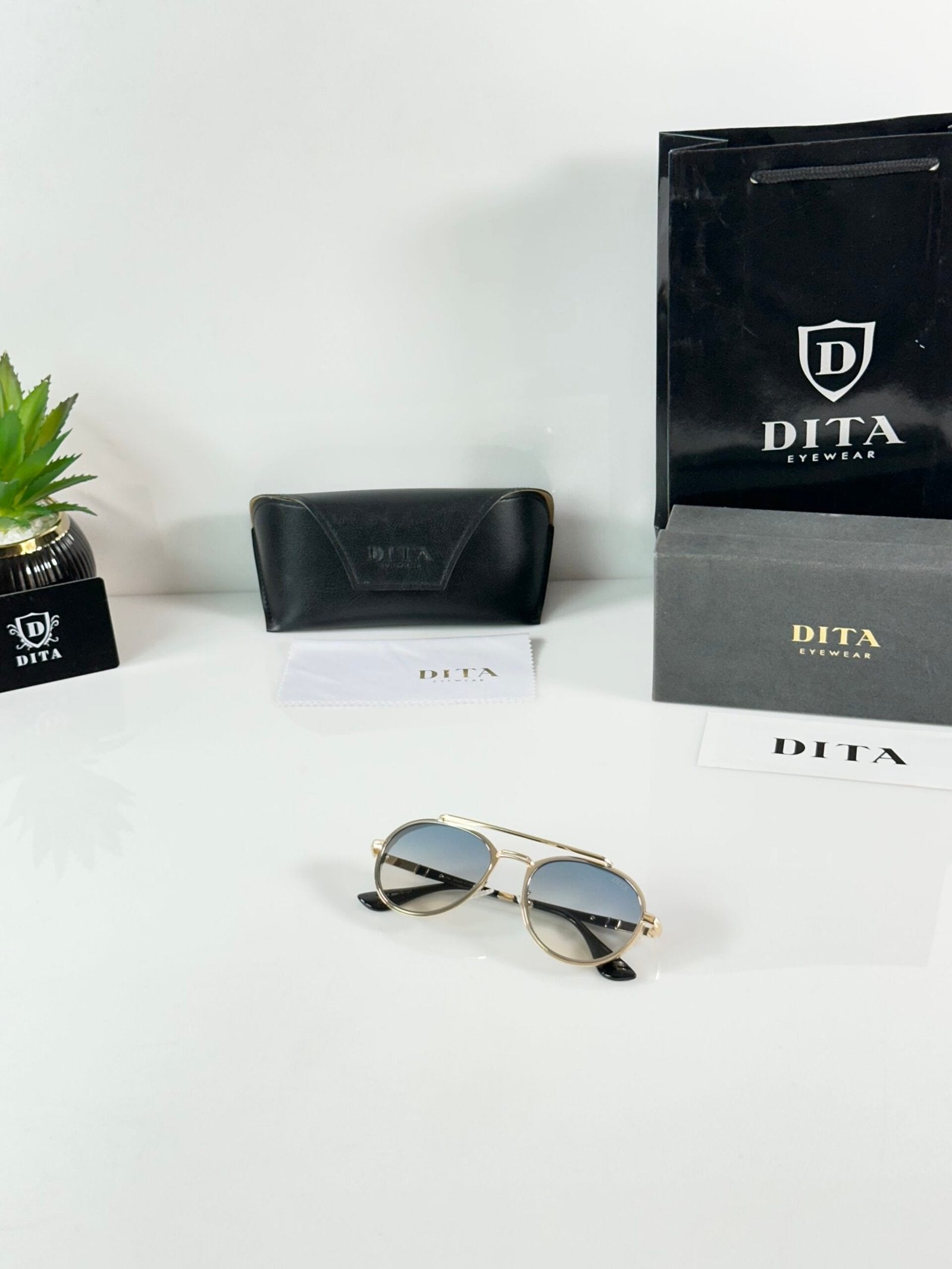 Dita 327 Gold Green DC