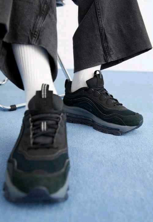 Nikee AirMax Futura Black