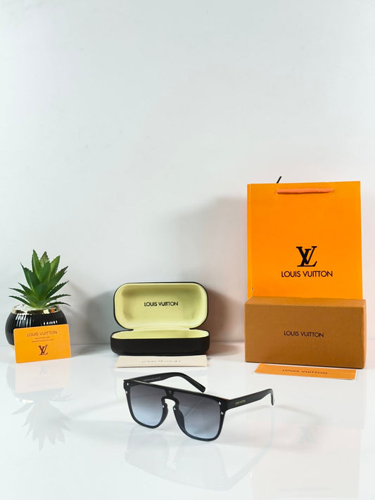 LV 1822 Black Blue Shaded