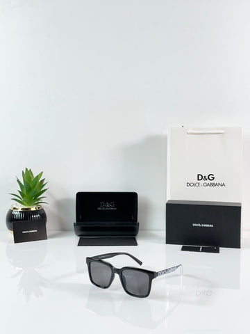 DG 5101 Black White