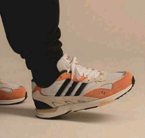 Adidass Torsion Super Chalk White Carbon