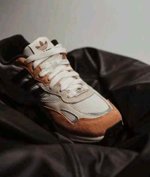 Adidass Torsion Super Chalk White Carbon