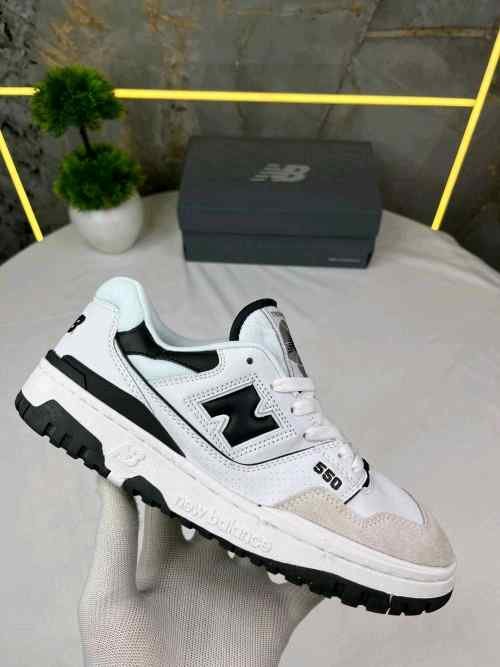 Neww balancee 550 Sea Salt Black