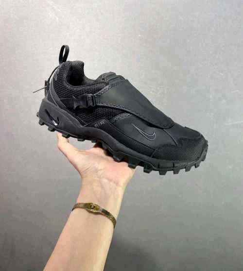 nikee ACG Phassad Black