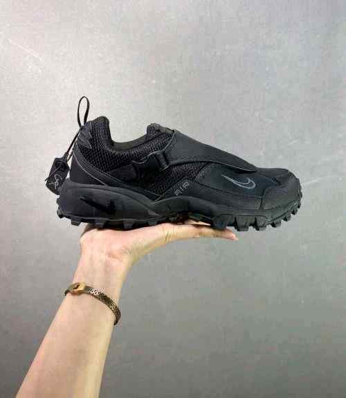nikee ACG Phassad Black