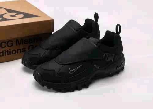 nikee ACG Phassad Black