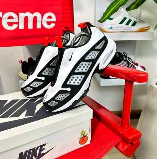 Nikee Airmax SNDR Black White