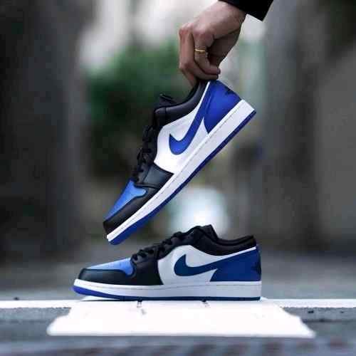 nik Jordan retro 1 Low Alternate Royal Toe