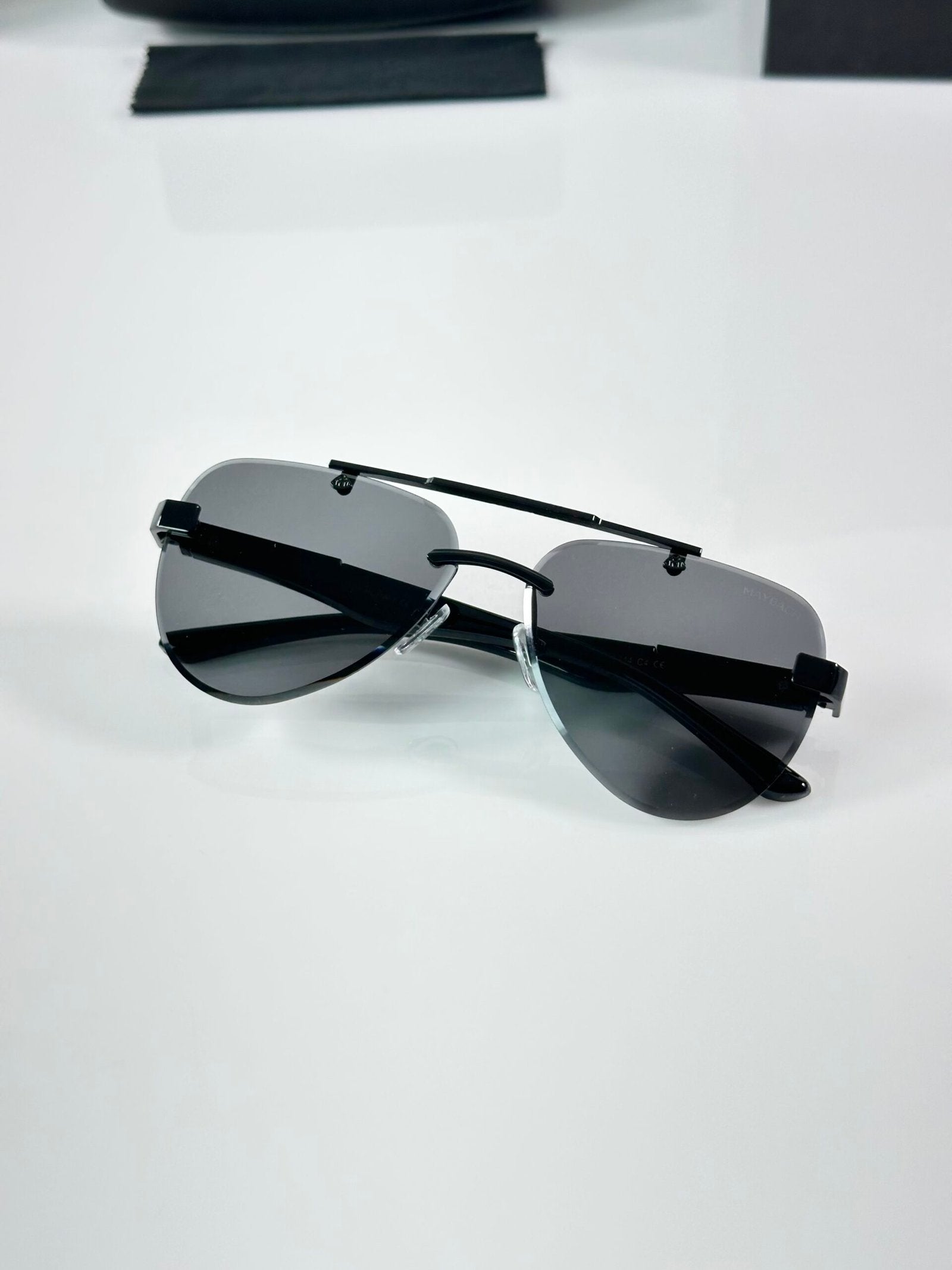 Maybach 1022 Black