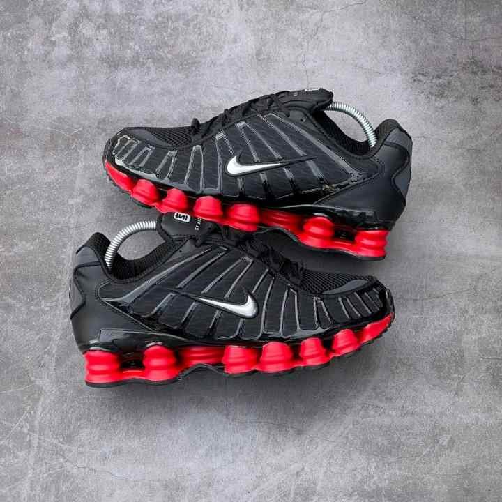 Skepta_X_Nikkee_Shox_TL_Black_Red