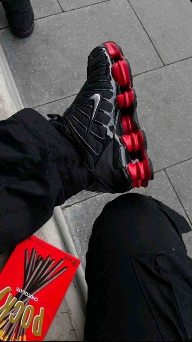 Skepta_X_Nikkee_Shox_TL_Black_Red