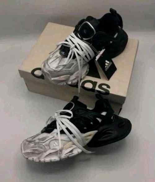 adidaass XLG Runner Deluxe White Blacks