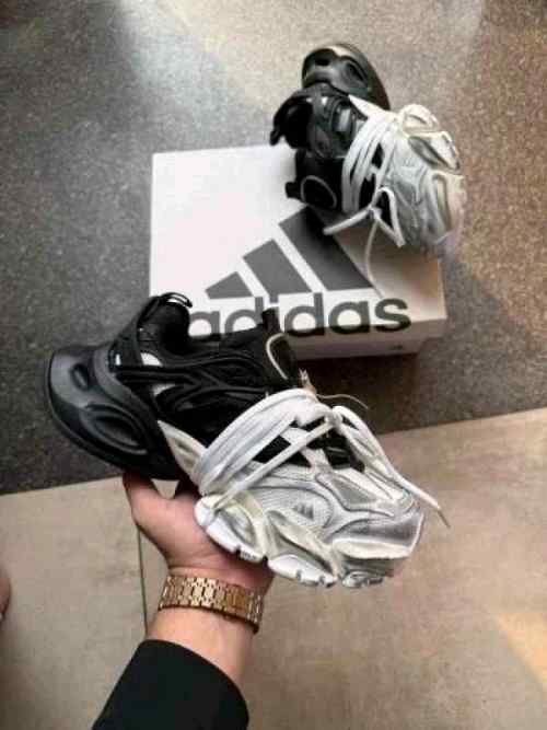 adidaass XLG Runner Deluxe White Blacks