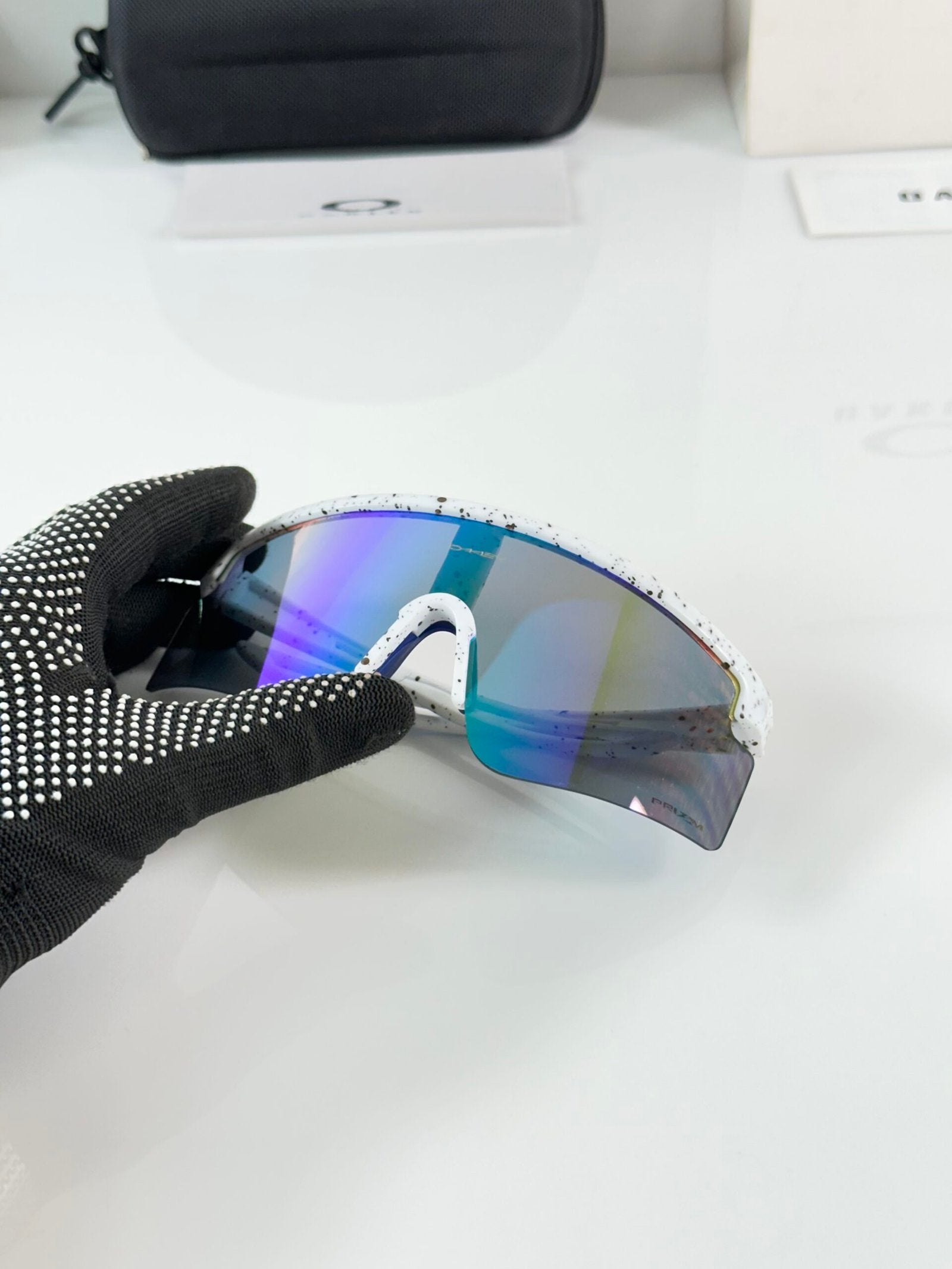 Oakle 2306 White Blue Aqua