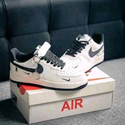 Nikkee Airforce 1 07 Low Violent Bear Joint Linen Beige Black