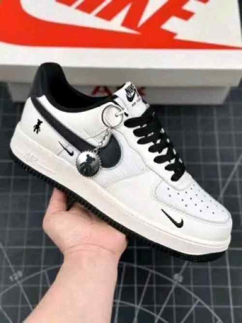Nikkee Airforce 1 07 Low Violent Bear Joint Linen Beige Black