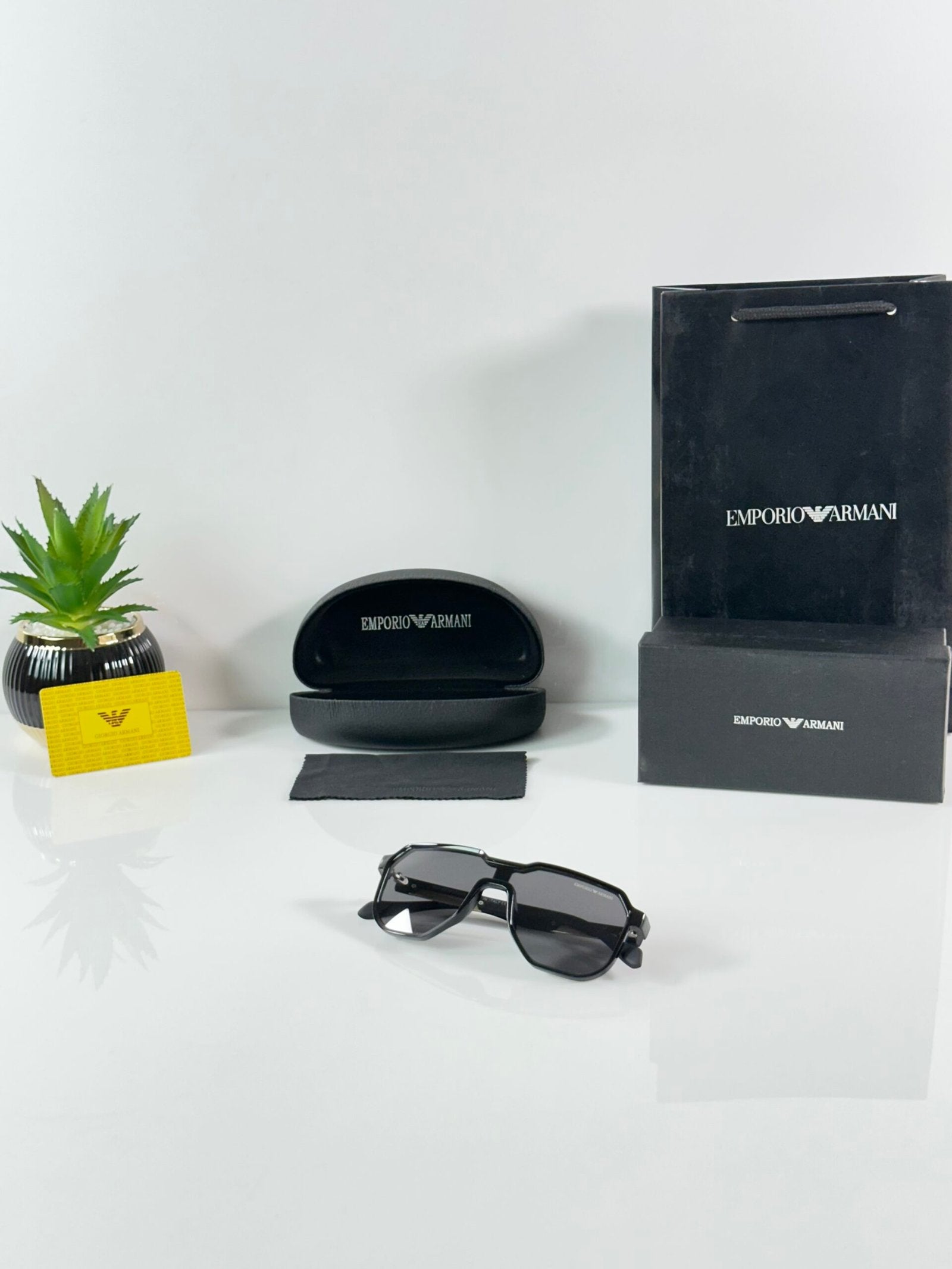 Emporio Arman 219 Gold Black