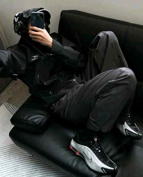Nikkee Shox R4 Black Metallic Silver
