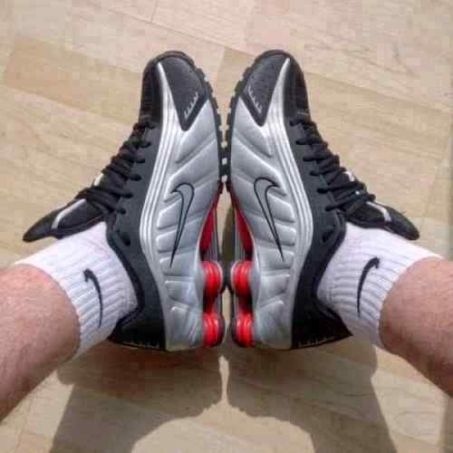 Nikkee Shox R4 Black Metallic Silver