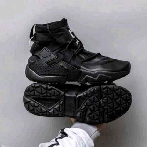 Nikke Huarache Gripp Gs Triple Black