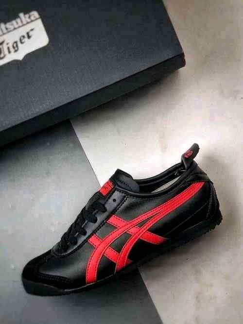 Onitsukkaa tiger Mexico 66 Black Classic Red