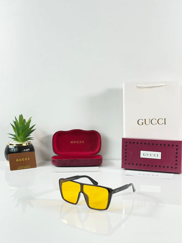 GG 7110 Black Yellow