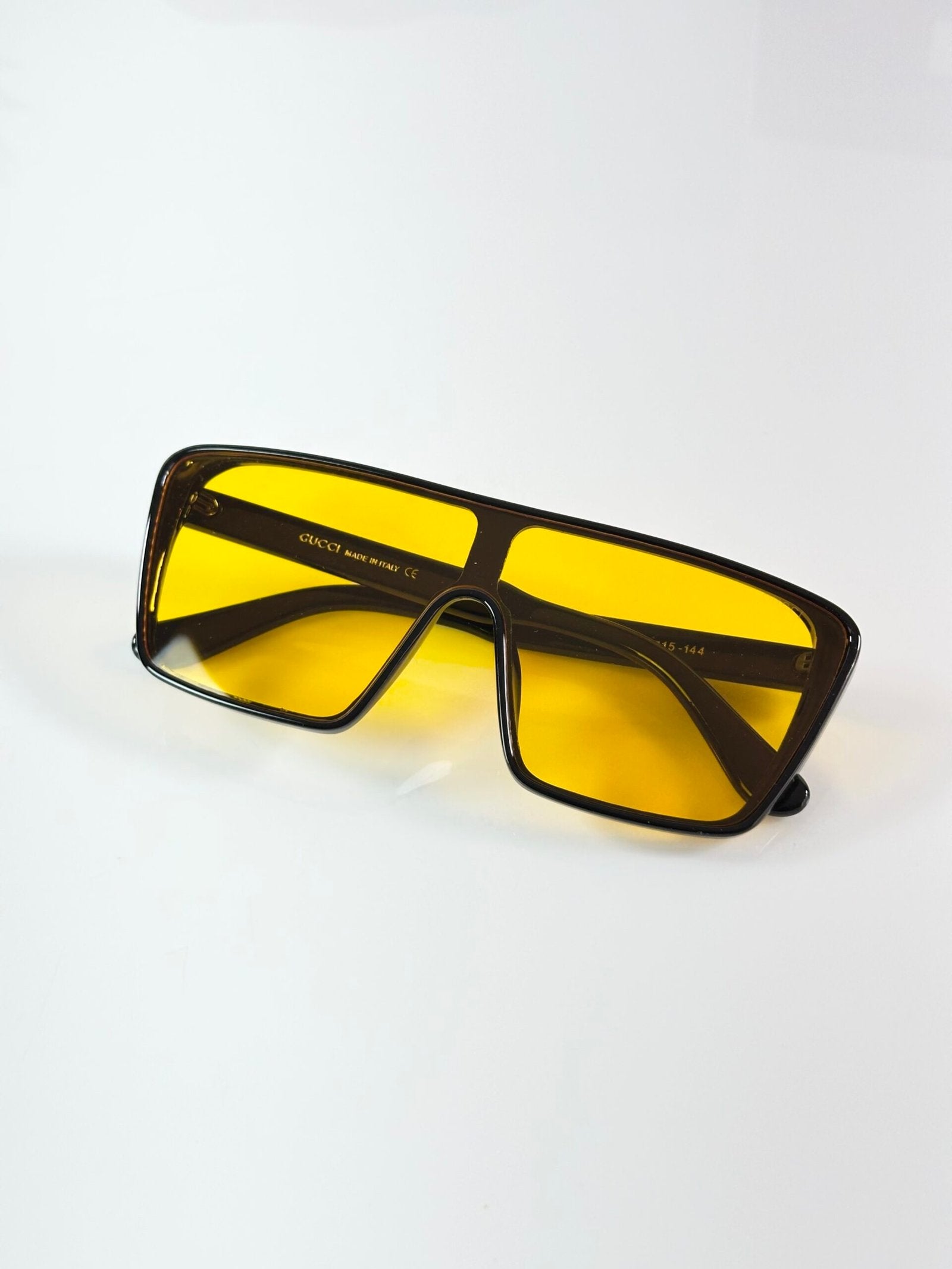 GG 7110 Black Yellow